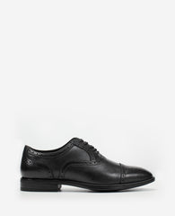 Kenneth Cole Future Pod Medallion Cap Toe Lace up