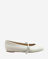 Kenneth Cole Shop Magnolia Leather Ballet Flat in Ecru | Kenneth Cole