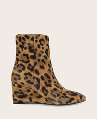 Kenneth Cole GENTLE SOULS - Nash Leopard Suede Side Zip Wedge Bootie