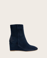 Kenneth Cole GENTLE SOULS - Nash Suede Side Zip Wedge Bootie