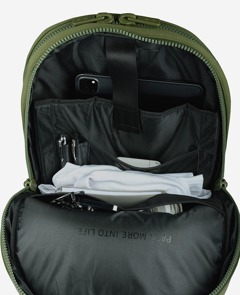 Kenneth Cole Logan Classic Backpack