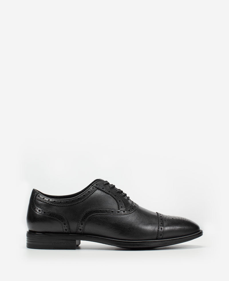 Kenneth Cole Future Pod Medallion Cap Toe Lace up