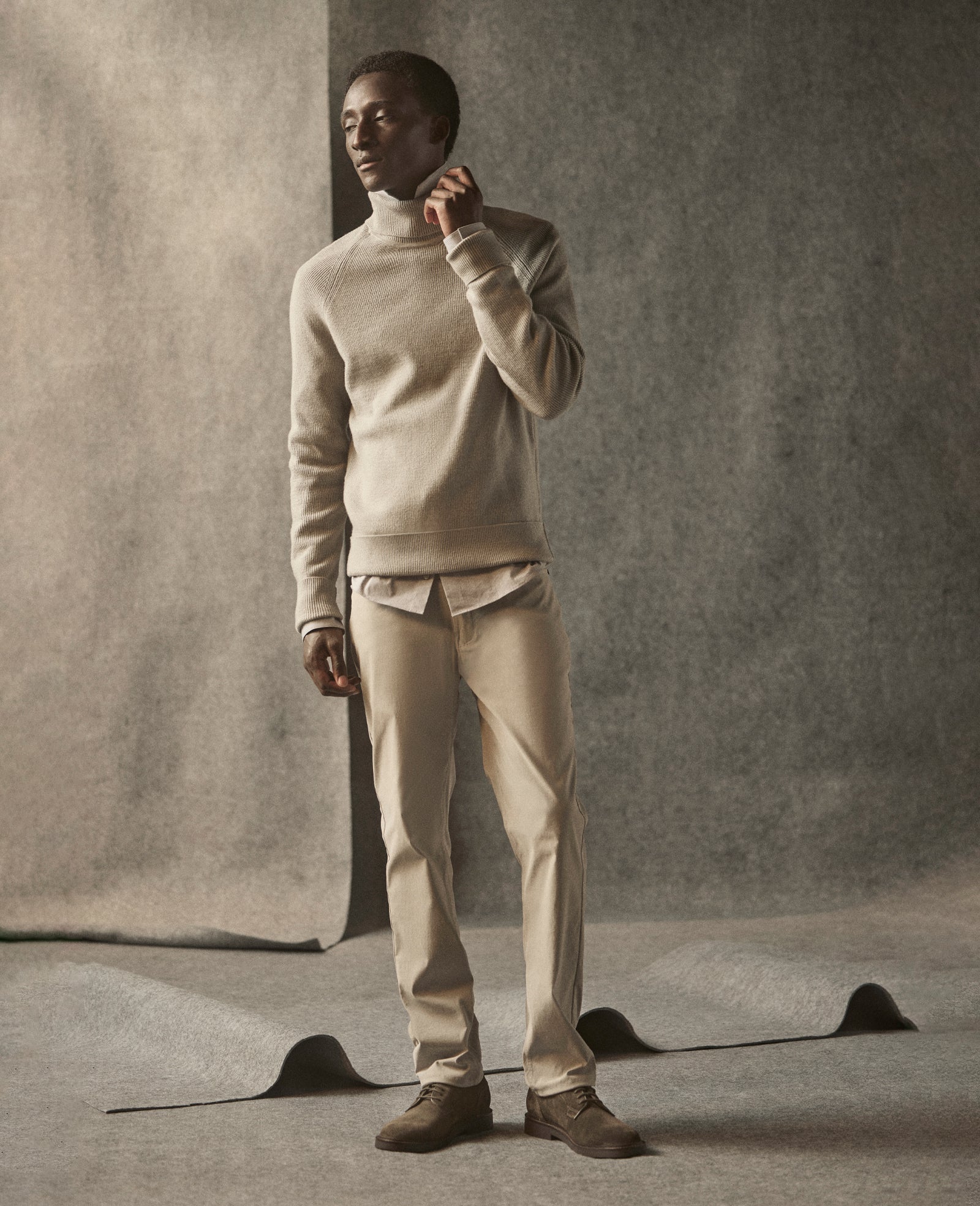 Kenneth Cole Shop Original Slim 5-Pocket Pant in Off White | Kenneth Cole