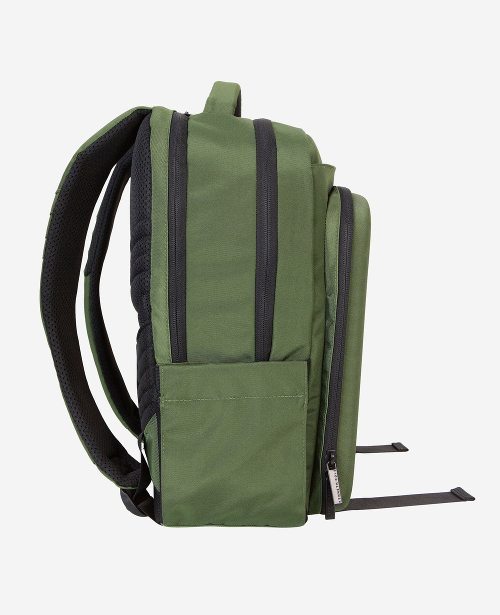 Kenneth Cole Venturer Backpack