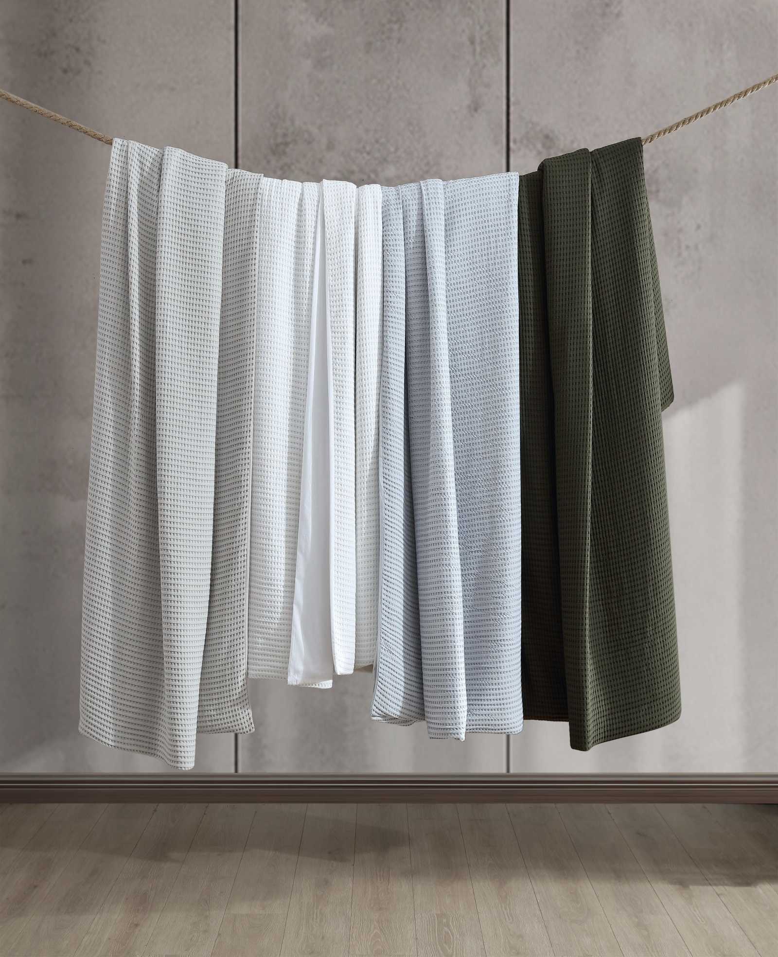 Kenneth Cole Solid Waffle Duvet Set