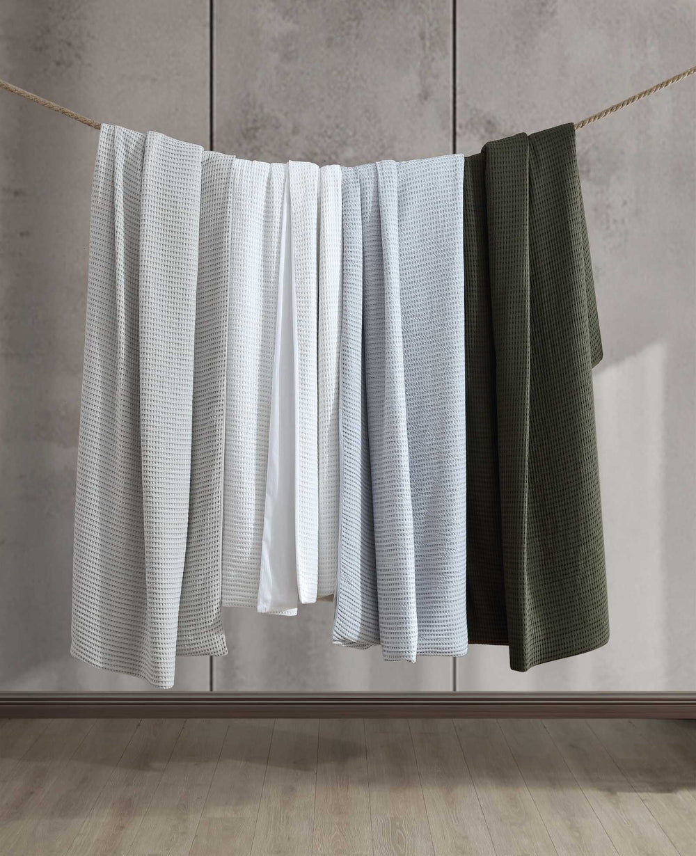 Kenneth Cole Solid Waffle Duvet Set