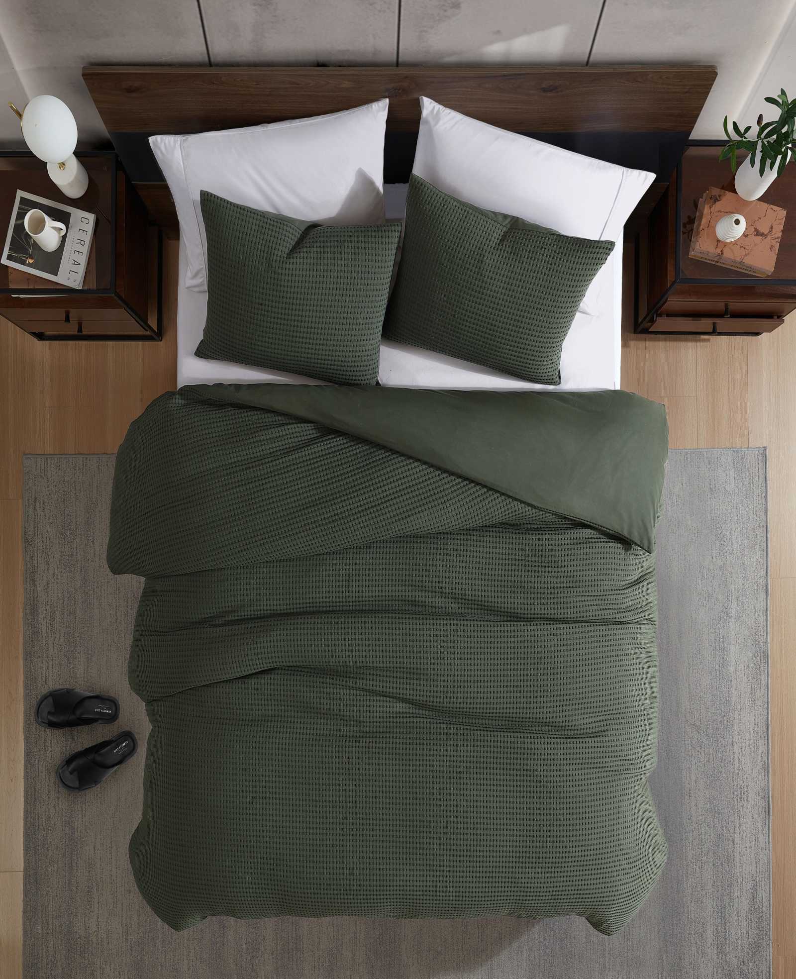 Kenneth Cole Solid Waffle Duvet Set