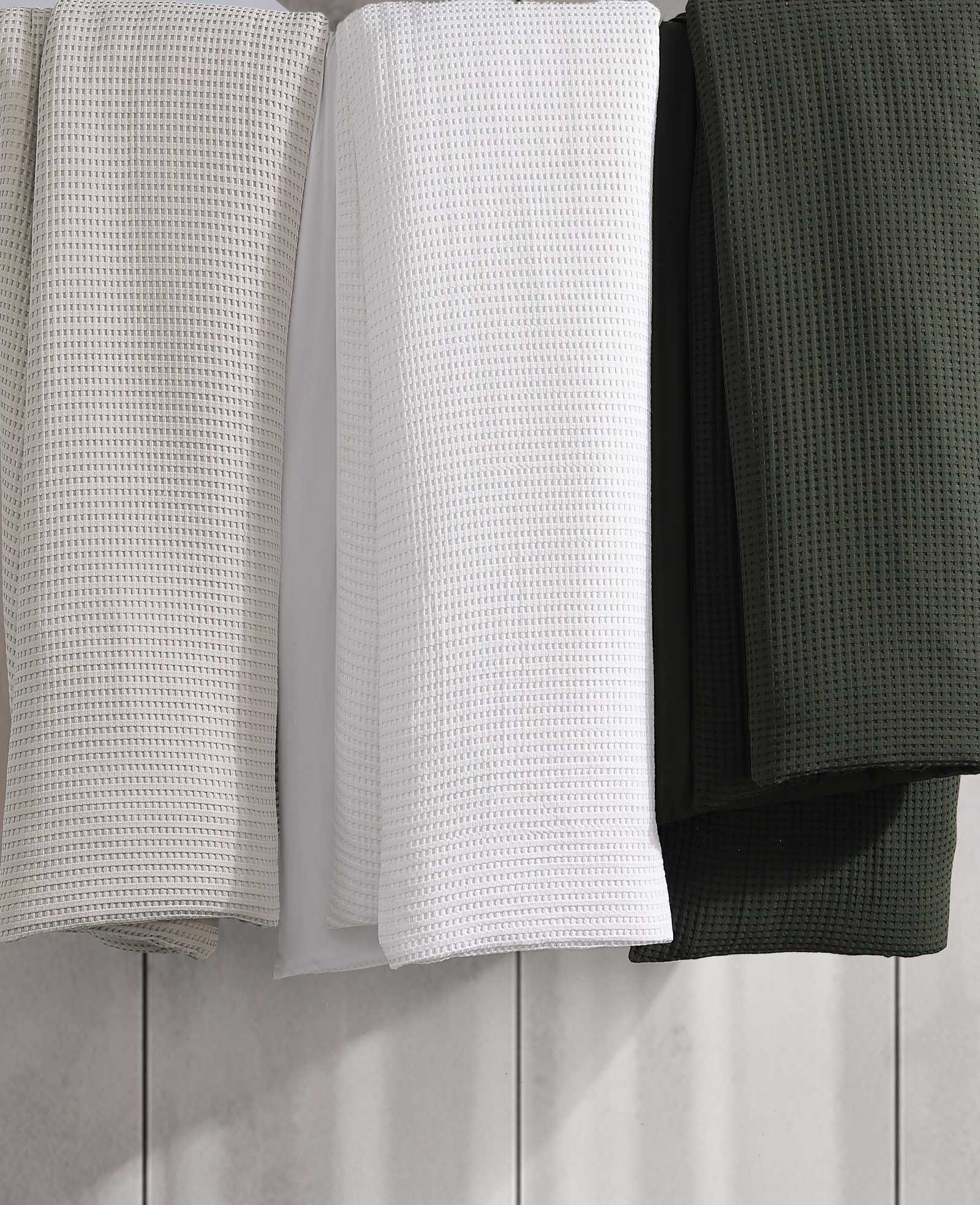Kenneth Cole Solid Waffle Duvet Set