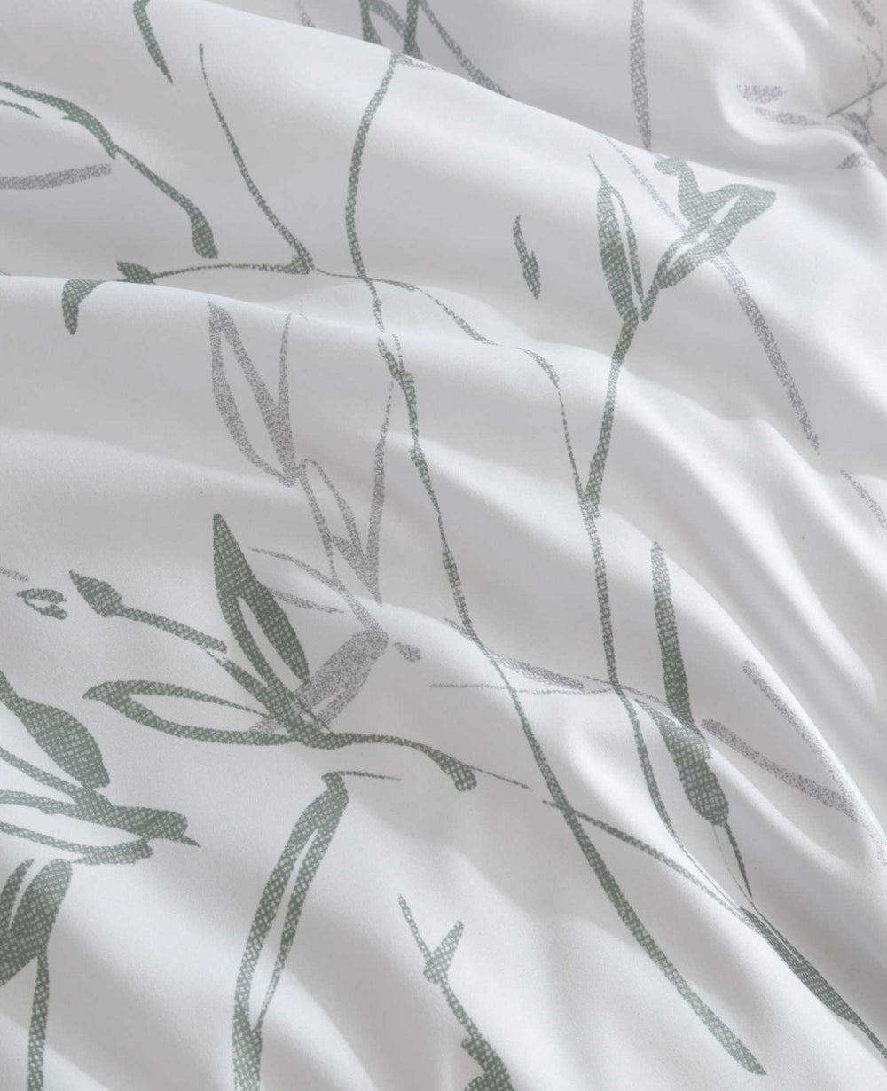 Kenneth Cole Ink Wash Vine Comforter + Sham Set