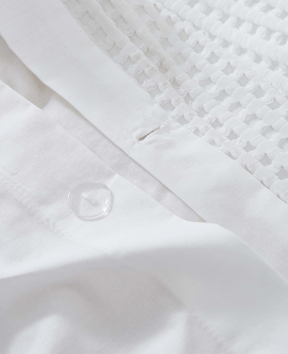 Kenneth Cole Shop Reversible Solid White Waffle Comforter Set | KC Home