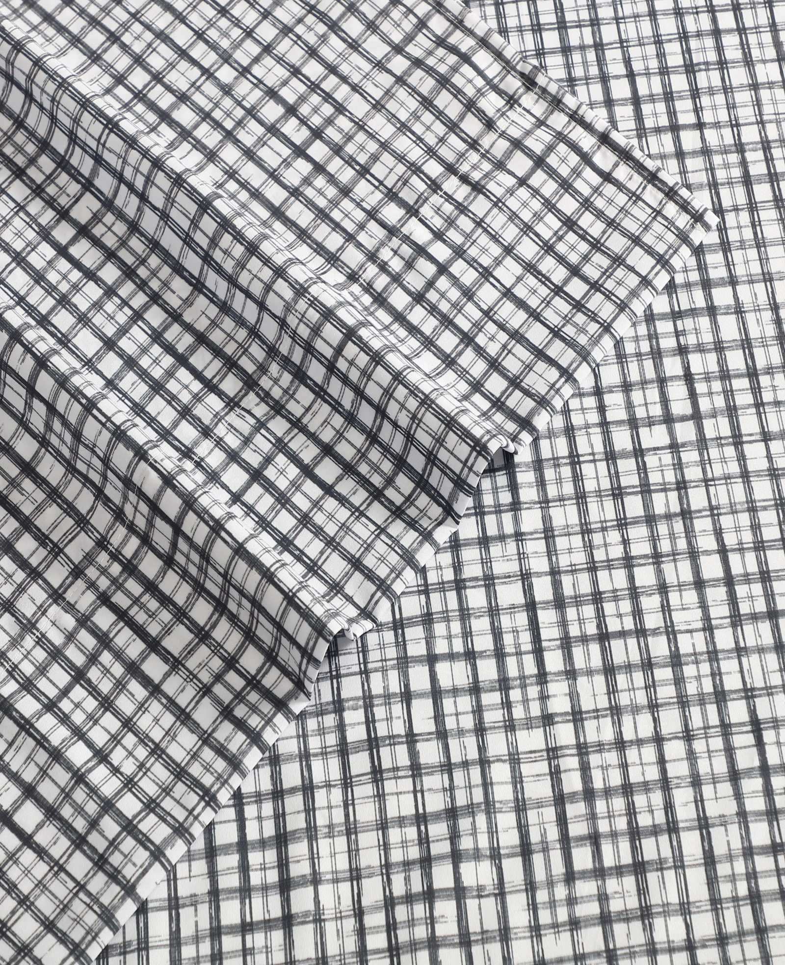 Kenneth Cole Sketchy Check Sheet Set