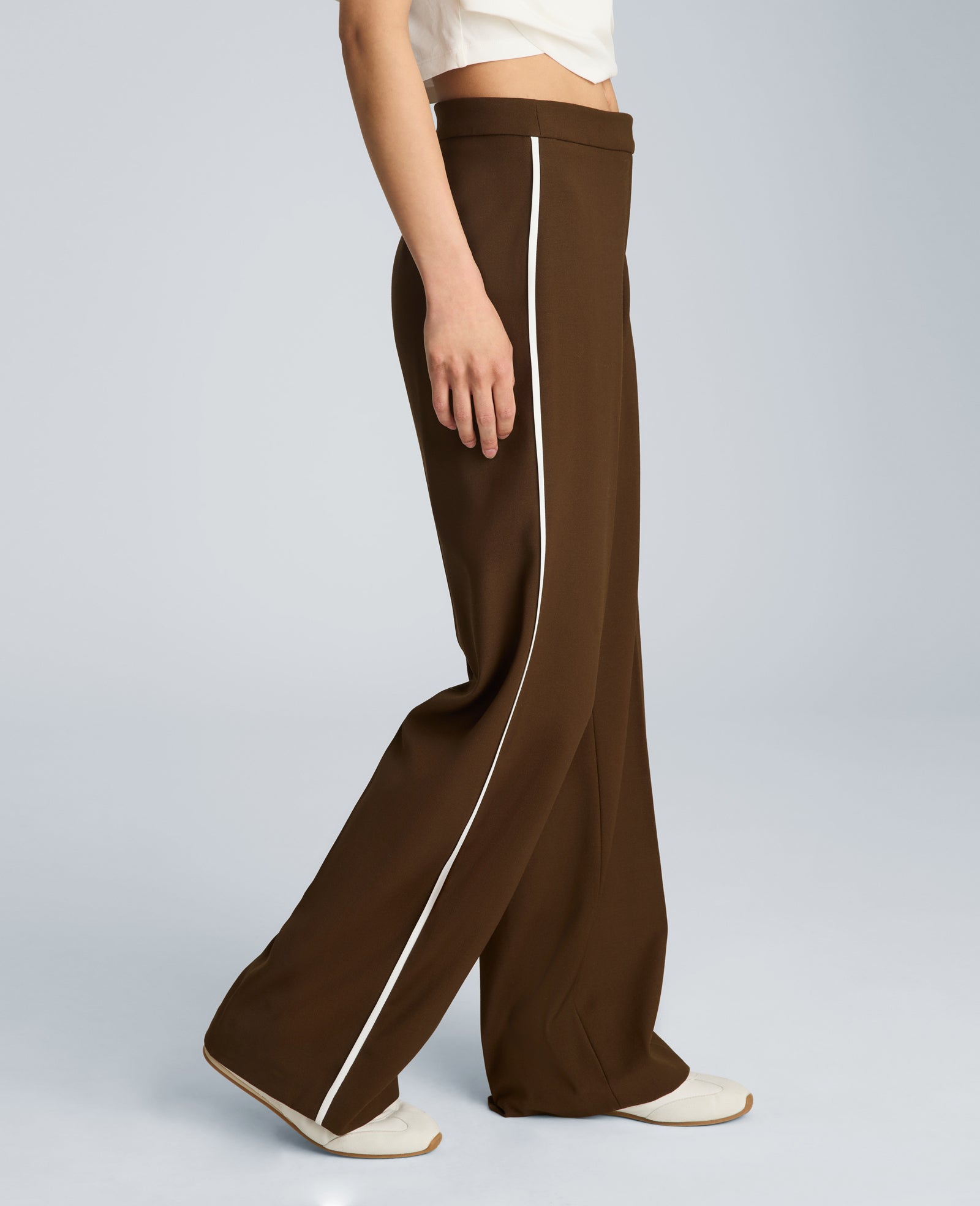 Kenneth Cole Wide Leg Pant with Side Piping – Brown/White | Kenneth Cole