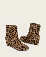 Kenneth Cole GENTLE SOULS - Nash Leopard Suede Side Zip Wedge Bootie