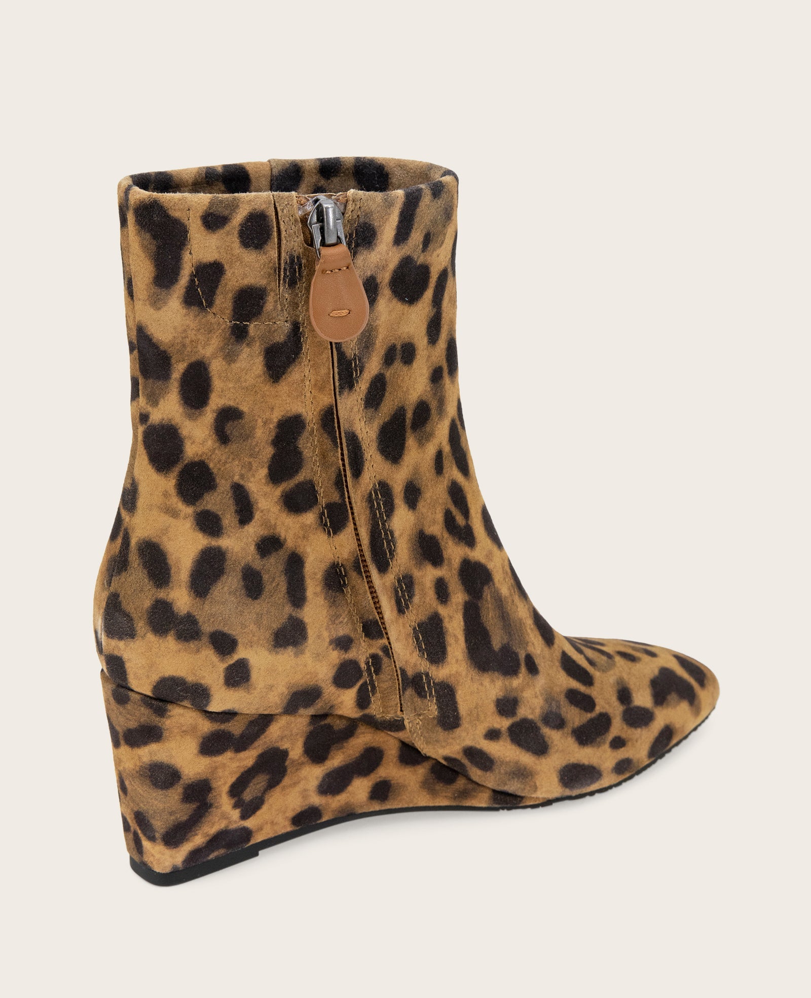 Kenneth Cole GENTLE SOULS - Nash Leopard Suede Side Zip Wedge Bootie
