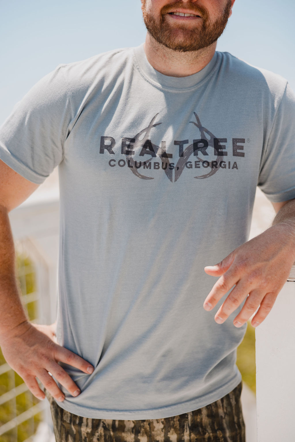 Realtree Unisex Realtree Logo Comfort Colors Gray Shirt