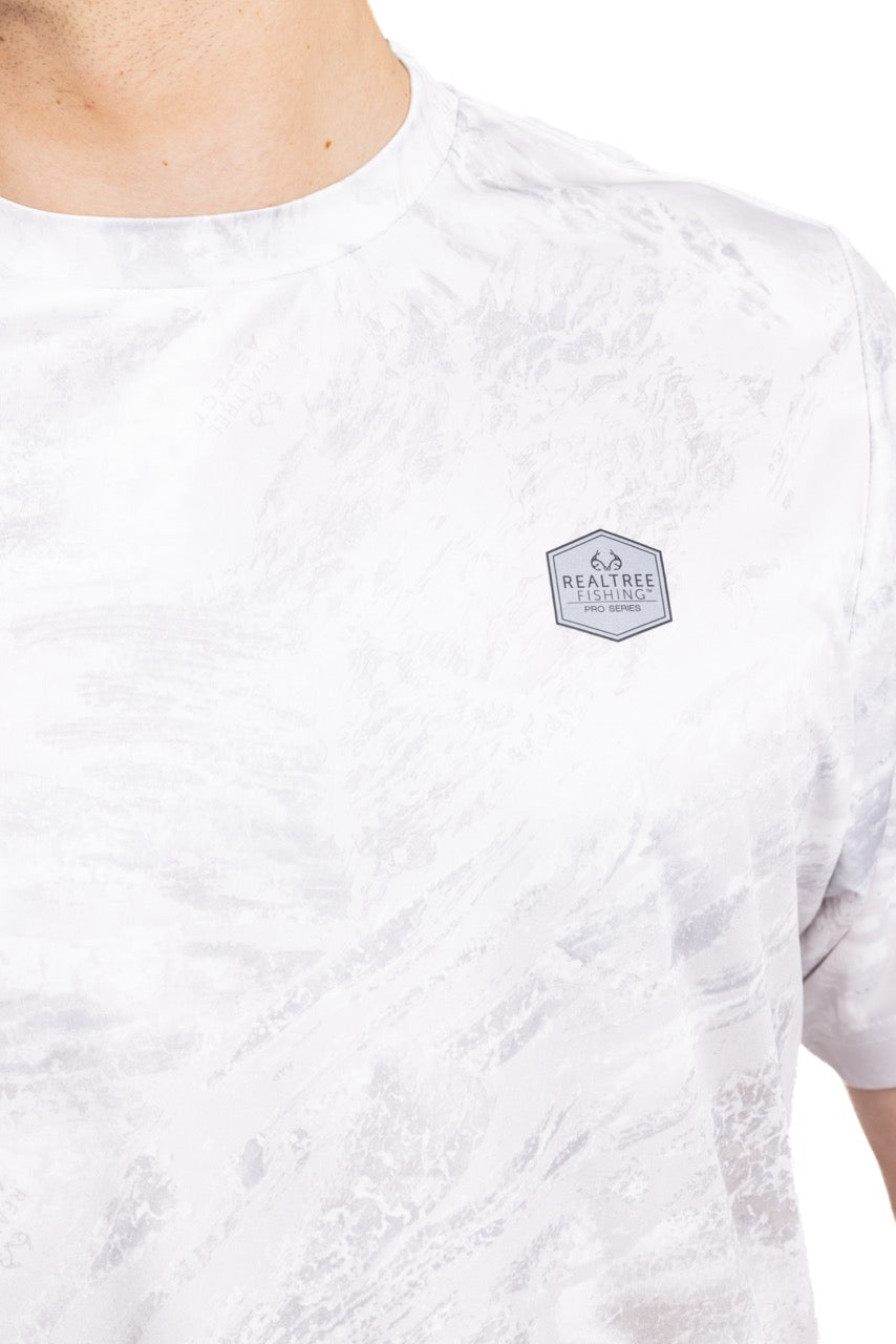 Realtree White Fishing Bass Master Performance Short Sleeve Shirt - Realtree Aspect