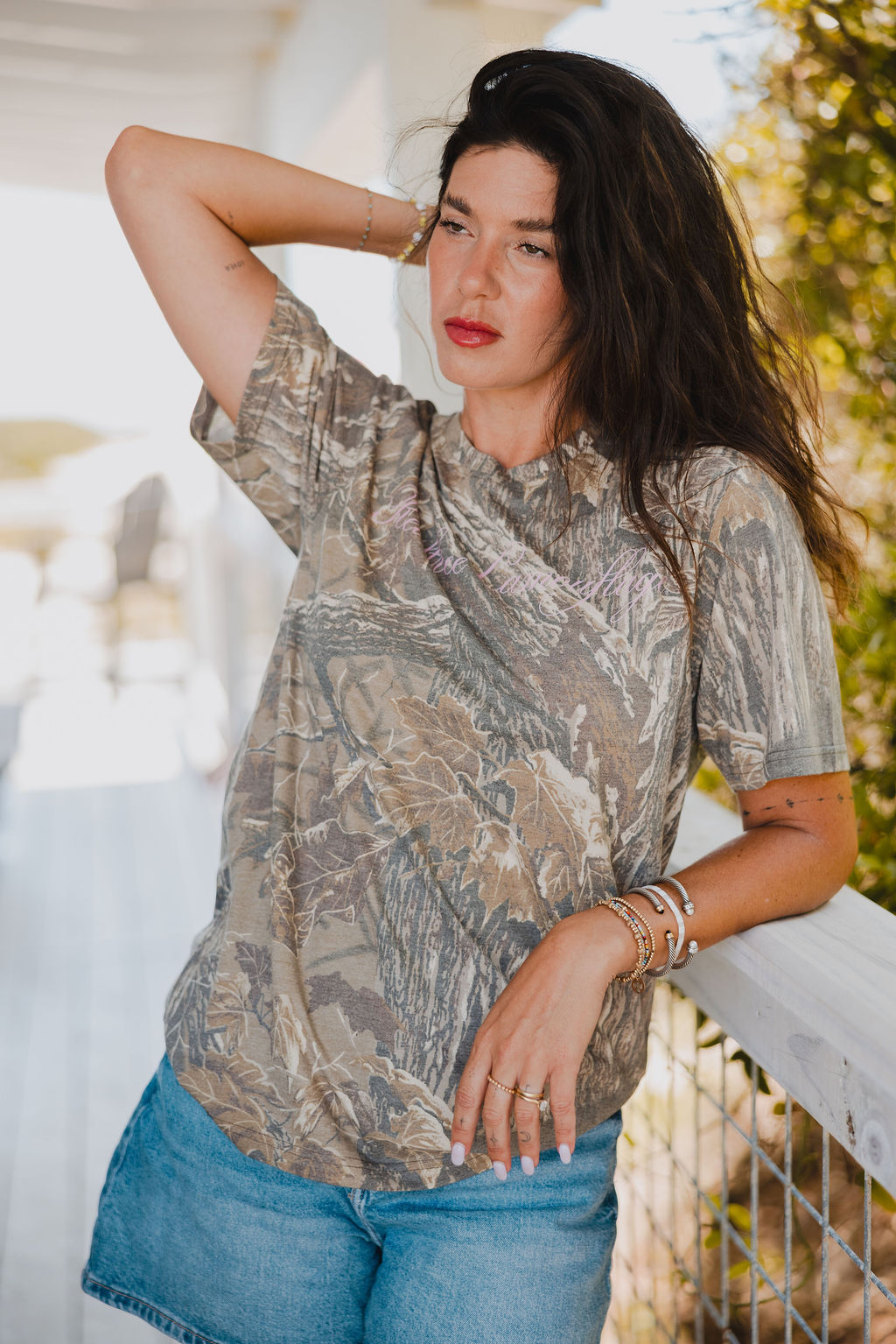 Realtree Unisex Realtree Camouflage Pink Vintage Script Faded Camo Shirt - Realtree Xtra Grey