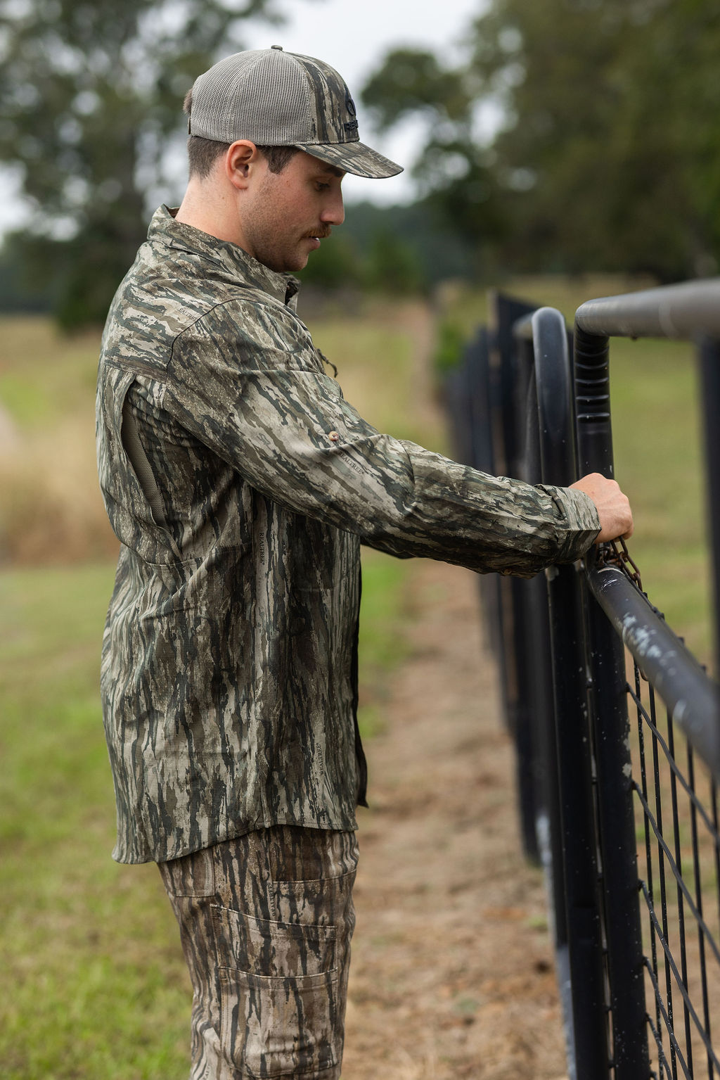 Realtree Button Down Long Sleeve Hunting Shirt