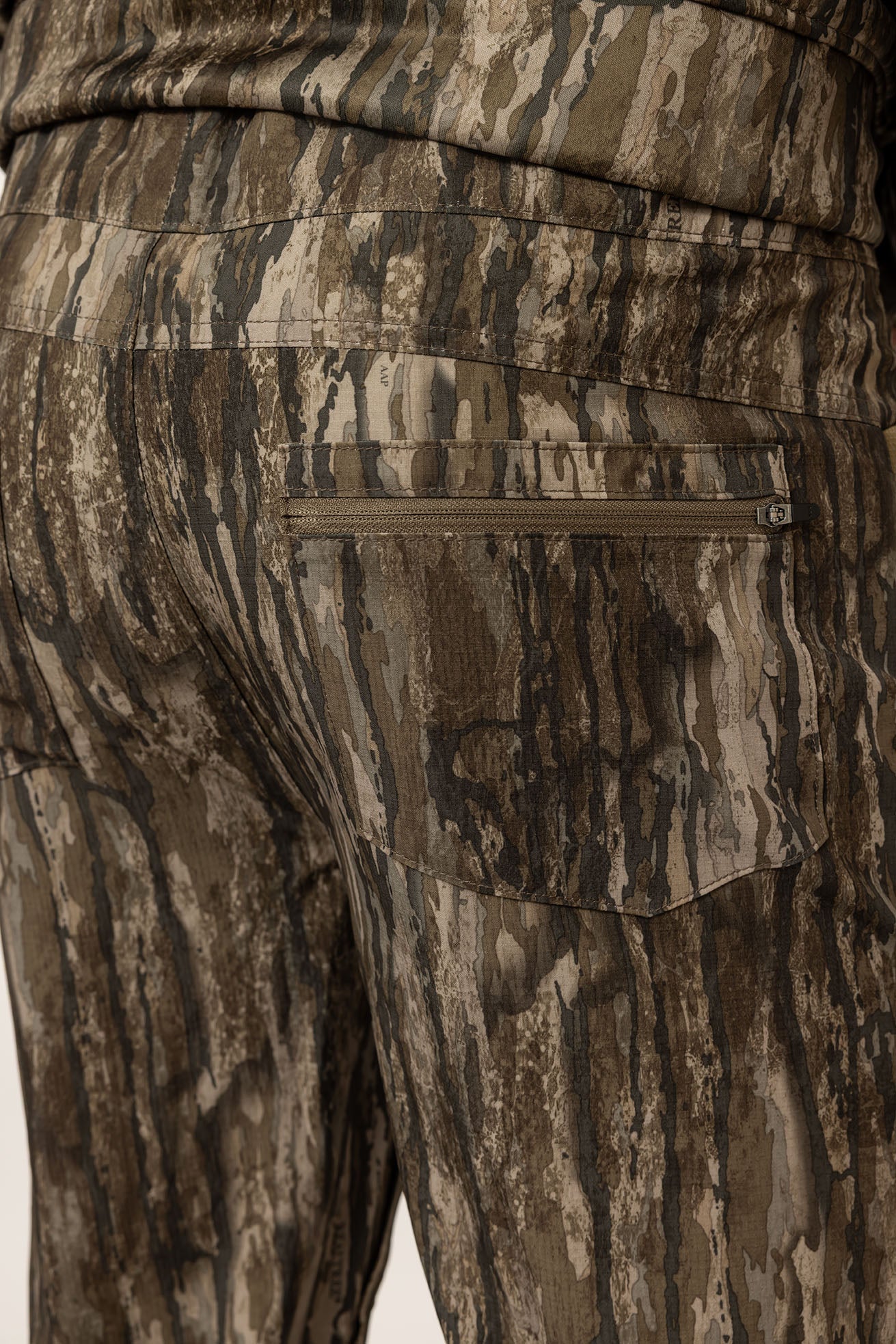 Realtree Stalker 5-Pocket Hunting Pants (Slim Cut)