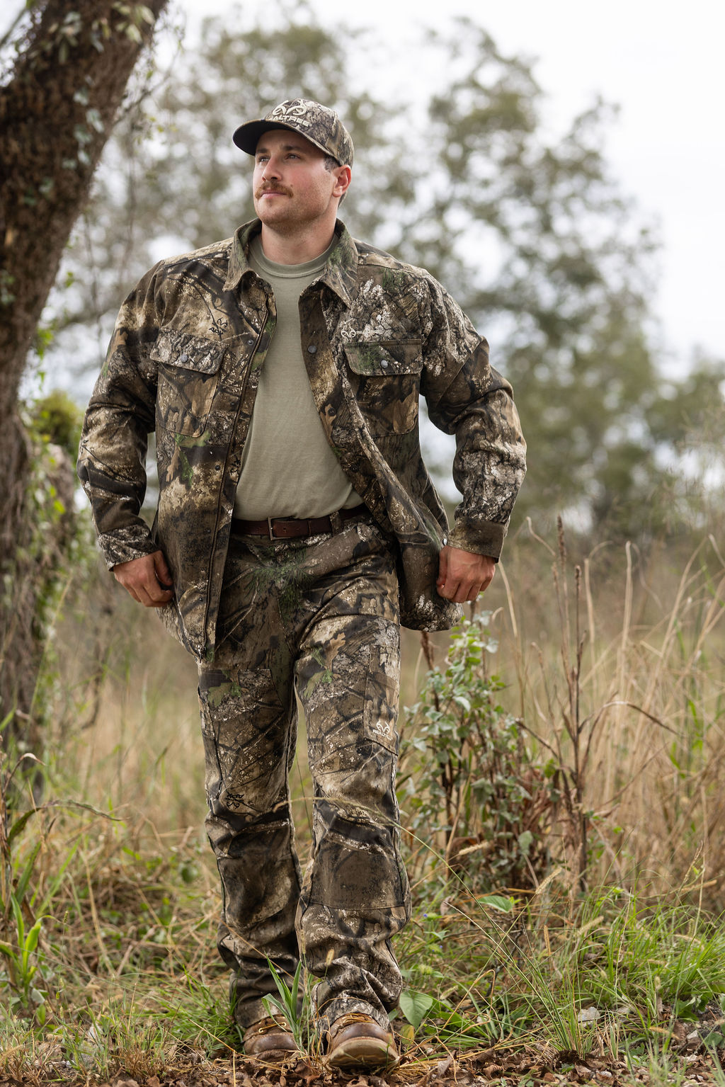 Realtree Farm Hand Camo Jacket - Realtree APX