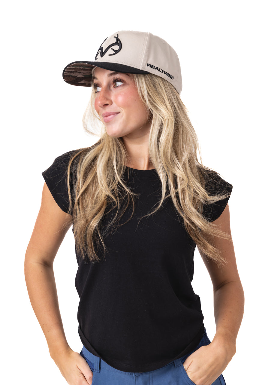 Realtree Center Stage Unisex Cream Realtree Antler Logo Hat - Realtree
