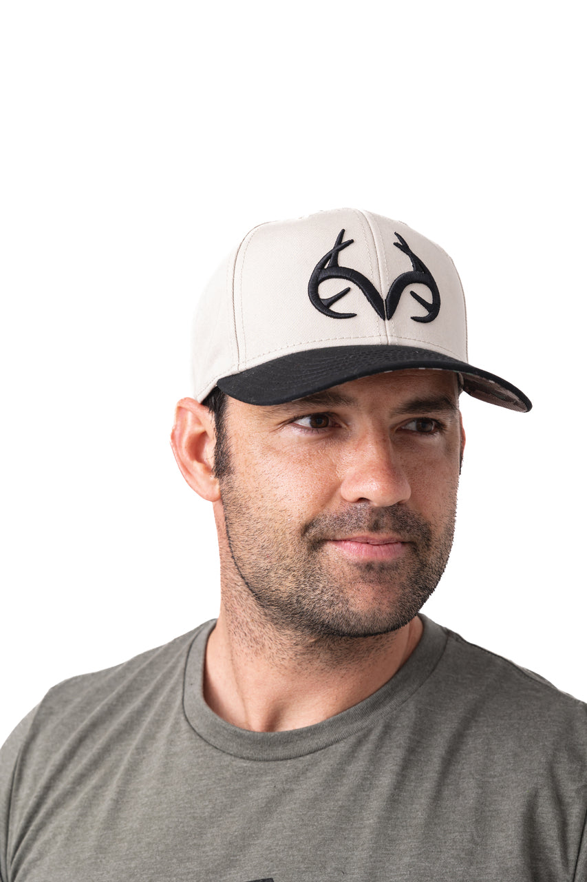 Realtree Center Stage Unisex Cream Realtree Antler Logo Hat - Realtree