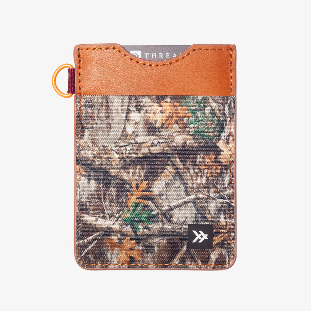 Realtree Thread Camo Vertical Wallet - Realtree EDGE