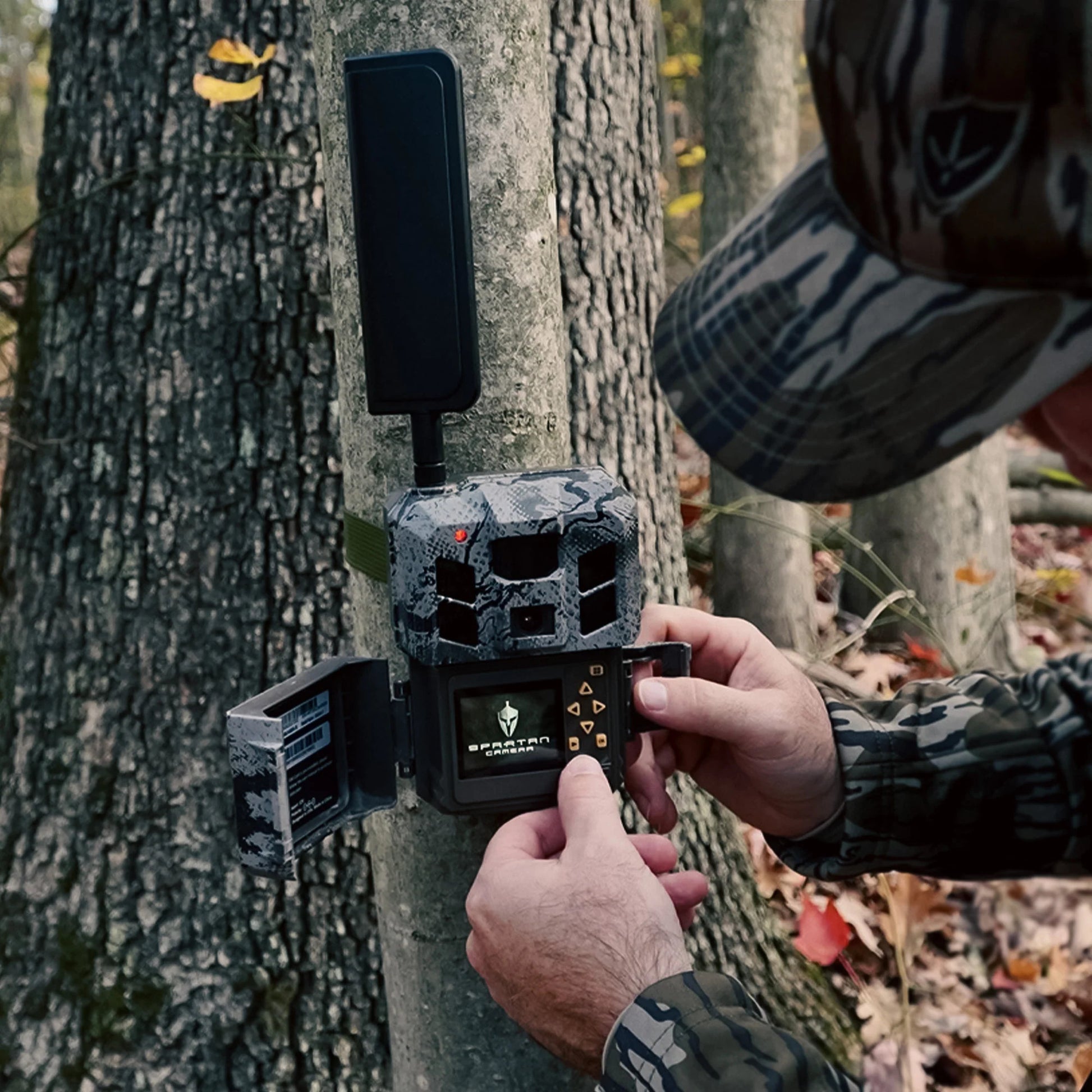 Realtree Spartan GoLive 3 4G/LTE Camo Trail Camera - Realtree APX