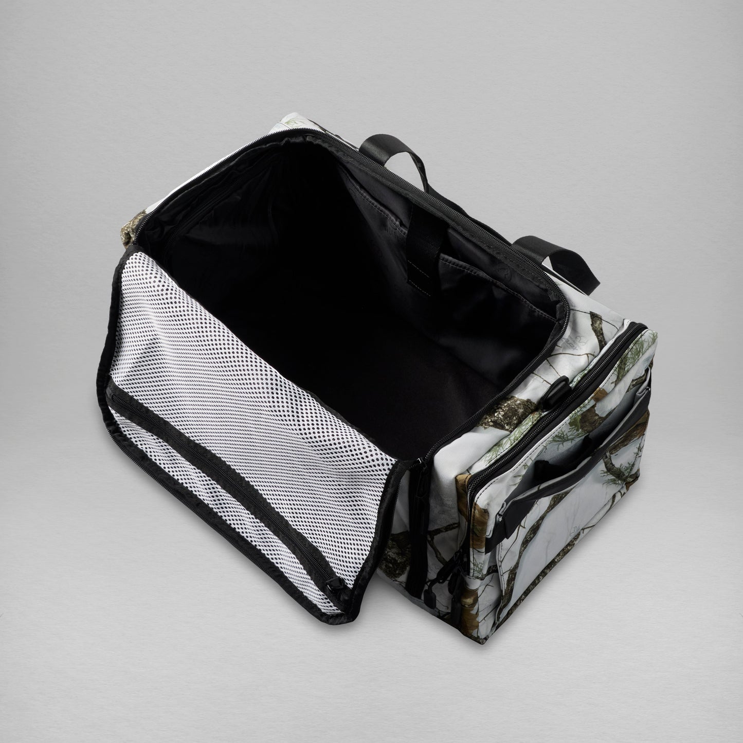 Realtree WOLFpak 30L Perfect Camo Duffle Bag - Realtree APX Snow