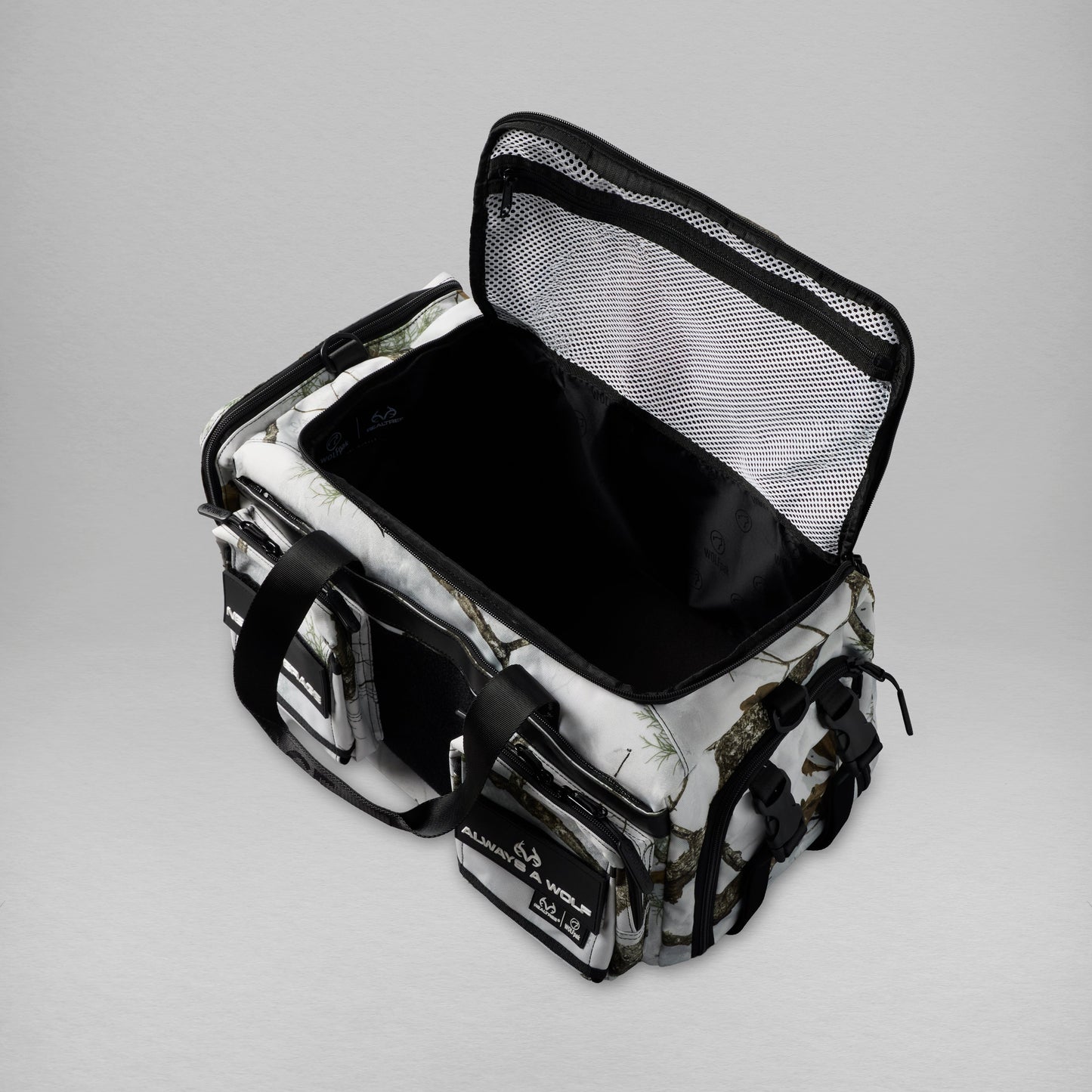 Realtree WOLFpak 30L Perfect Camo Duffle Bag - Realtree APX Snow