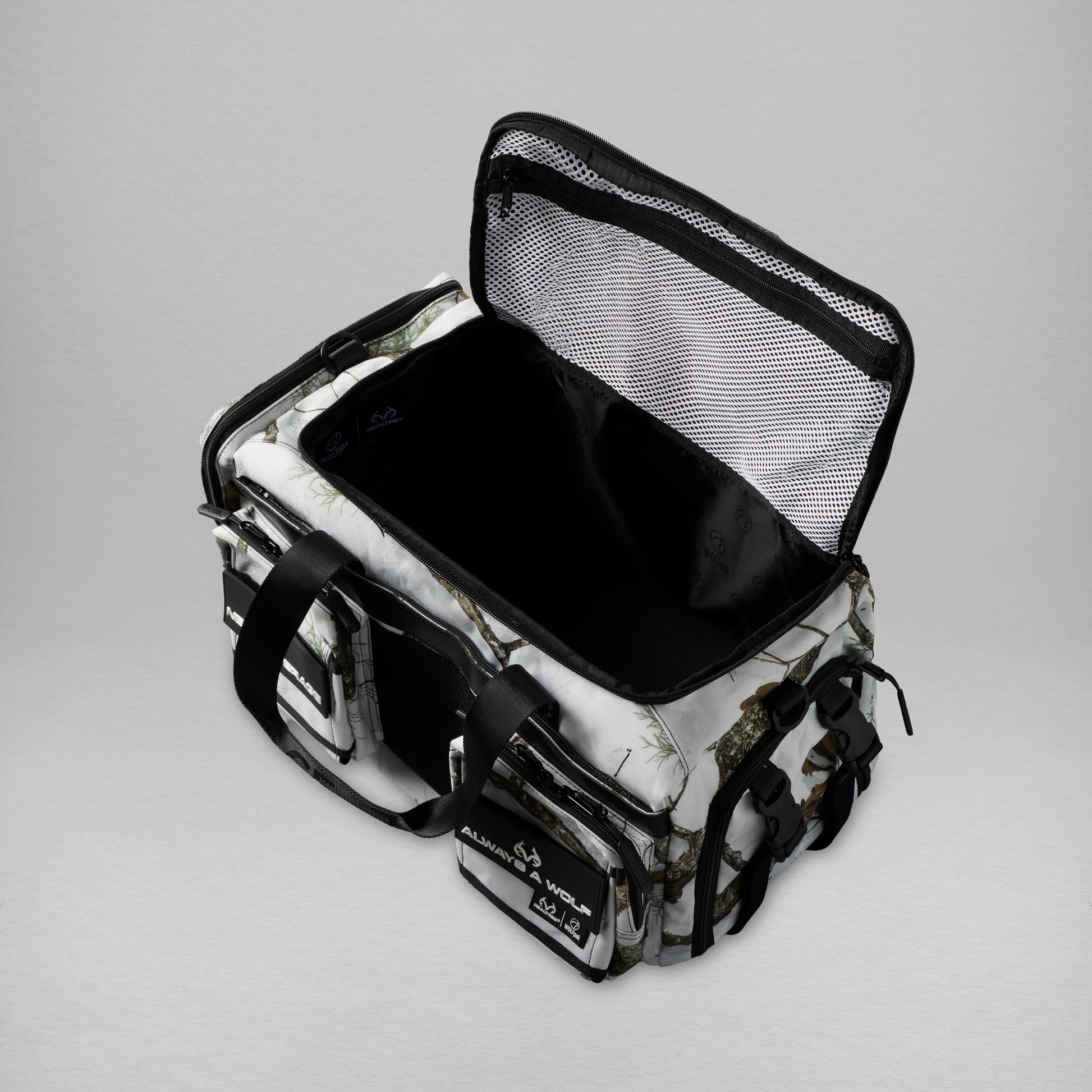 Realtree WOLFpak 30L Perfect Camo Duffle Bag - Realtree APX Snow