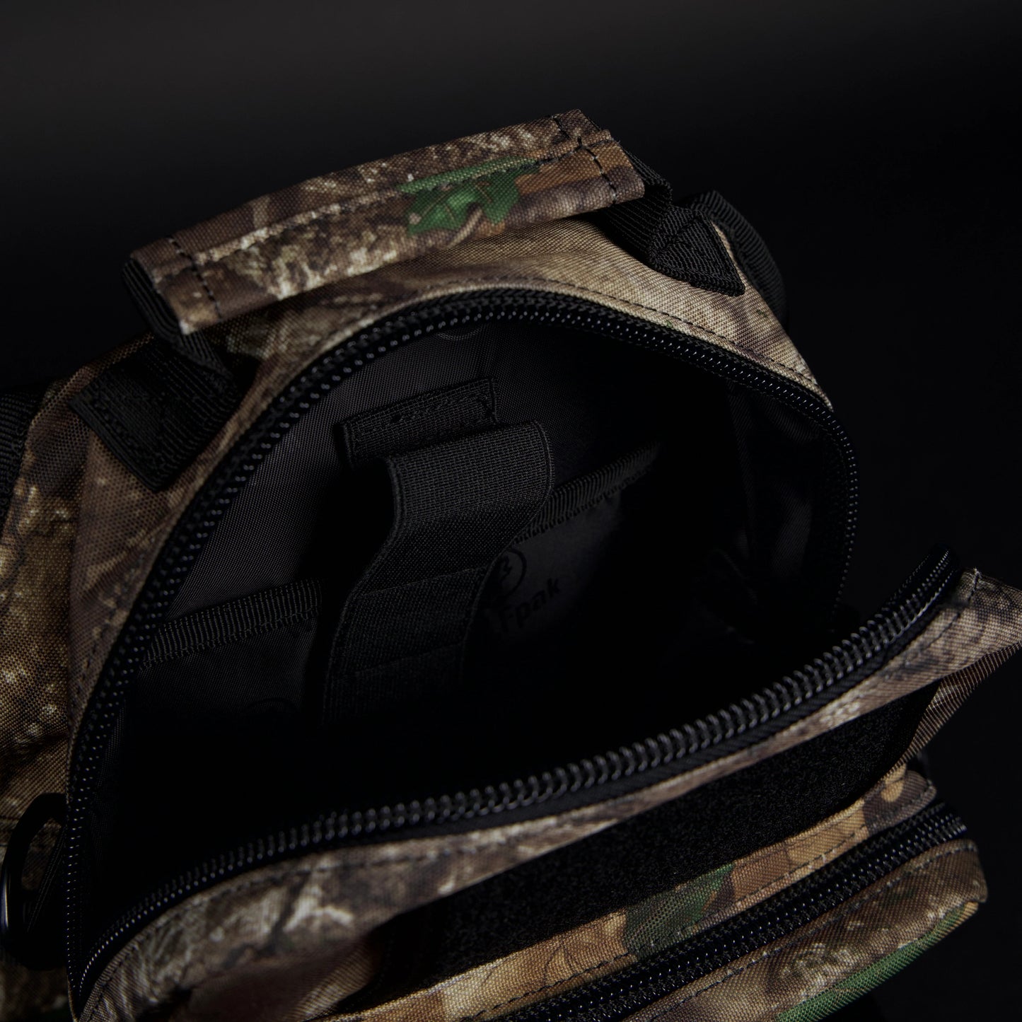 Realtree WOLFpak 9L Camo Tactical Sling Bag - Realtree APX