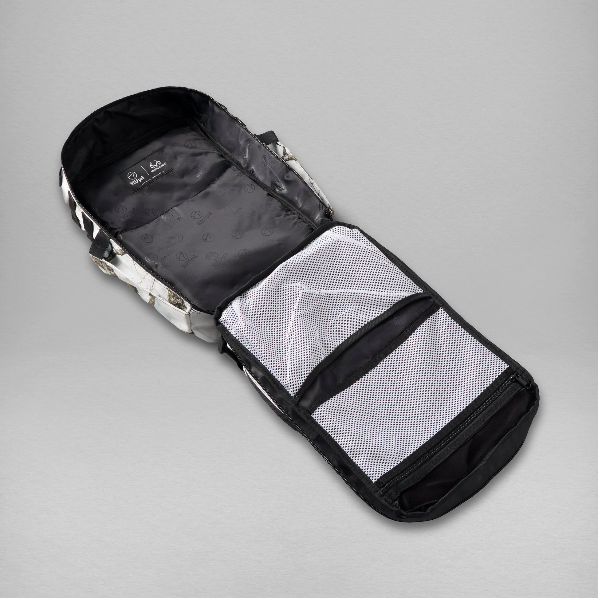 Realtree WOLFpak 35L  Meal Prep Camo Backpack With Insulated Compartment - Realtree APX Snow