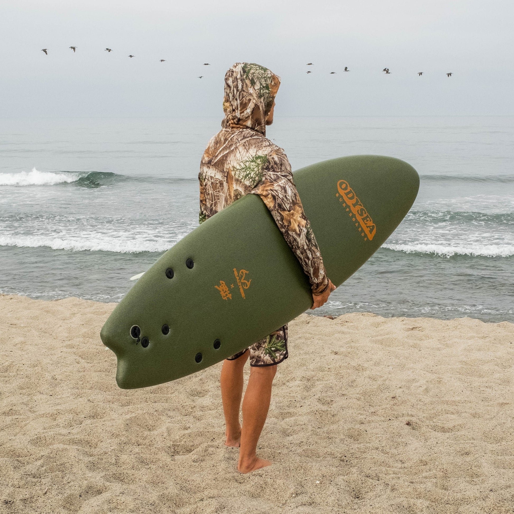 Realtree Catch Surf Odysea Skipper - Thruster Camo Surfboard - Realtree EDGE