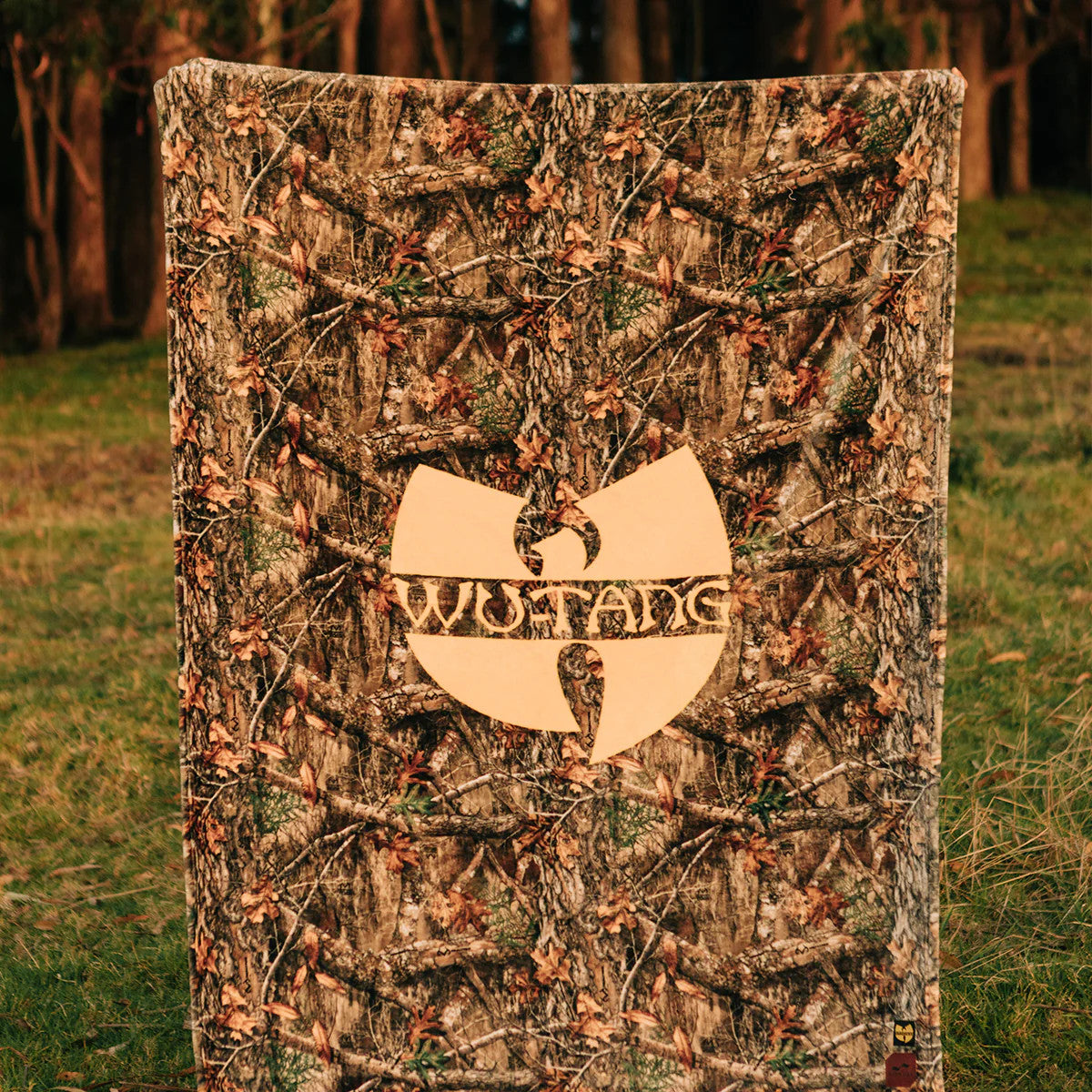 Realtree Slowtide x Wu-Tang Clan Plush Fleece Camo Throw Blanket - Realtree EDGE